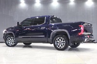 Toyota Tundra 2016 d'occasion, pick-up, boîte automatique, intérieur cuir, jantes R18, traction avant, alliage d'aluminium, disponible pour la vente en gros, prix compétitif