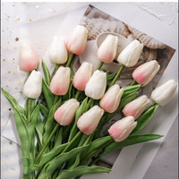 Mini-tulipes artificielles en PU, toucher naturel doux, vente en gros transfrontalière, bouquet à la main, décoration de mariage et de maison, style INS
