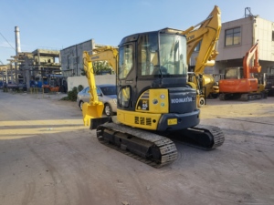 Mini-excavatrice d'occasion Komatsu Construction Engineering PC55MR, mini-excavatrice sur chenilles d'occasion à vendre - Product Image 5