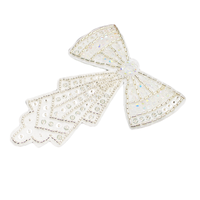 Motif de nœud 3D à plusieurs niveaux orné de perles et de sequins transparents, appliqué pour la décoration de vêtements