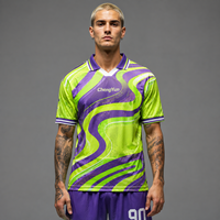 Jersey Sepak Bola Retro Hijau Neon Pola Bergelombang Kaos Sepak Bola Vintage Bernapas Custom Maillot De Foot