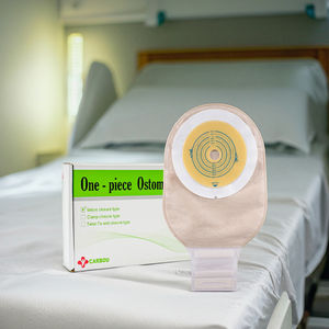 Carbou Medical HydrocolloidMatériel adhésif Sacs de colostomie pédiatrique monobloc Mini sacs de stomie - Product Image 1