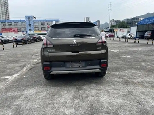 Auto Usata 2016 <span class=keywords><strong>Peugeot</strong></span> 3008 Auto Classic 1.6THP FWD Cerchi da 17 Pollici Luci LED Climatizzatore a Doppia Zona SUV Pratico - Product Image 5