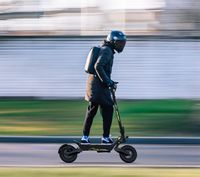 Scooters Eléctricos OOTD T10 para Adulto 48V 13Ah 500W E-scooter Todoterreno Motor de 500 Watts Nueva Llegada