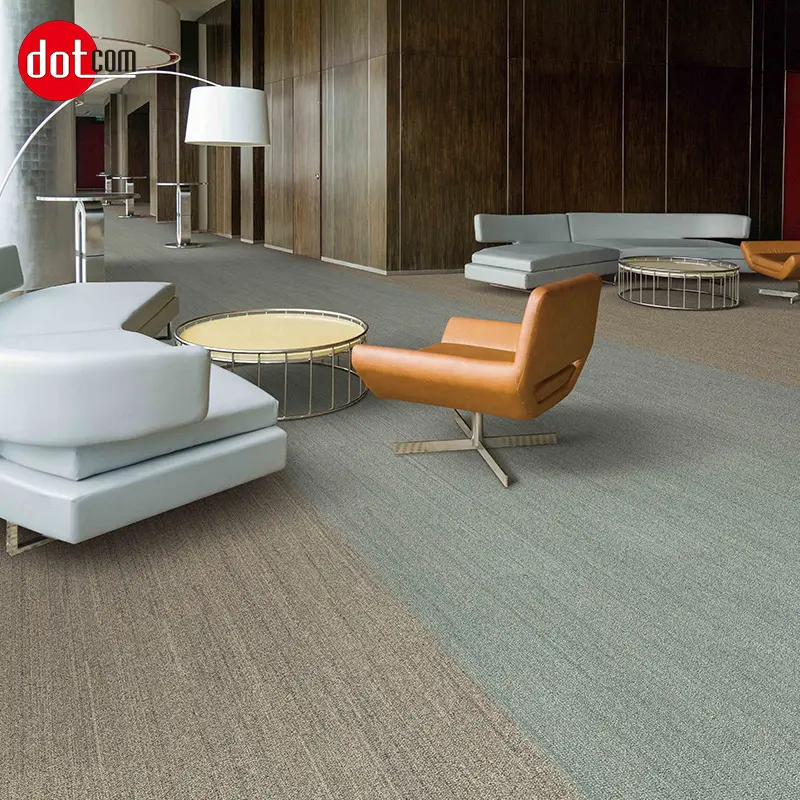 Diseño moderno Cómodo azulejo de alfombra de piso de oficina de polipropileno para azulejos de alfombra entrelazados