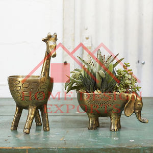 Ensemble de 3 jardinières sur pied en métal finition cuivre Gardner - Product Image 2