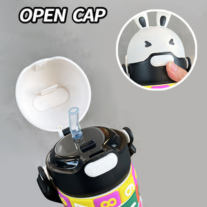 Gobelet à paille grande capacité anti-chute pour enfants, design puzzle créatif, portable, en PP, motif dessin animé, idéal pour la maternelle - Product Image 4