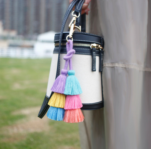 2025 Hight Chất Lượng Đa Lớp Phong Cách Bohemian Đầy Màu Sắc Tay Dệt Móc Chìa Khóa Với Tua Túi Quyến Rũ Mặt Dây Chuyền Dệt Keychain - Product Image 5