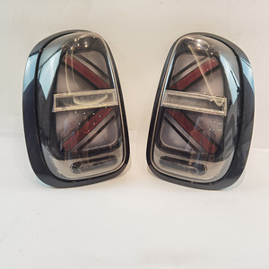 Luces Traseras LED Mini R60 Union Jack Rojas Ahumadas Grises, Conjunto de Actualización Retrofit - Product Image 2