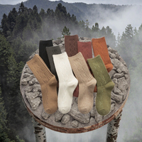 Chaussettes en laine mérinos pour femmes avec logo personnalisé, chaussettes épaisses en cachemire d'hiver, tricotées à la main, chaudes et confortables