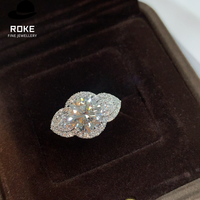 Bague en or blanc 14 carats pour femme de luxe - Avec une pierre centrale de 3,02 carats de taille ronde en laboratoire avec un design en forme de pétale en éventail