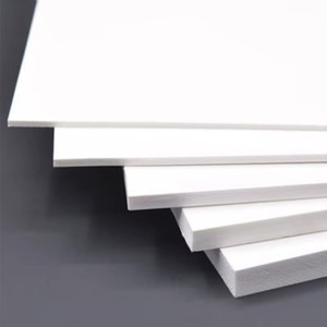 Panneau en mousse <span class=keywords><strong>PVC</strong></span> blanc 3mm-15mm, surface <span class=keywords><strong>rigide</strong></span> et lisse, <span class=keywords><strong>plaque</strong></span> Sintra pour signalétique, affichage, impression UV, découpe CNC - Product Image 1