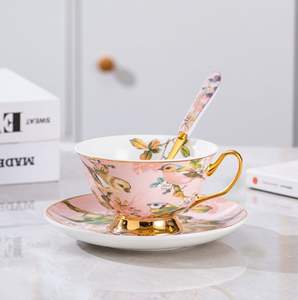 Juego de Taza y Platillo de Porcelana China de Hueso Dorado, Elegante y de Lujo Europeo, para el Té de la Tarde - Product Image 6