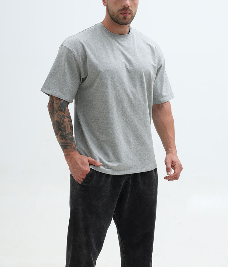 สีเทาเข้ม