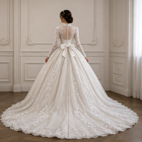 Robe de mariée personnalisable moderne et élégante avec appliques, perles et sequins, dentelle, coupe princesse, traîne chapelle, imprimé floral