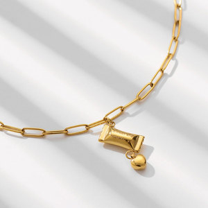 Collar de Joyería con Colgante de Corazón de Acero Inoxidable 316L, Chapado en Oro de 18k, Resistente al Agua y al Deslustre, con Logotipo Personalizado, para Mujer - Product Image 2