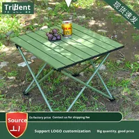 Table pliante d'angle portable et compacte pour l'extérieur, style camping, avec un design raffiné, mobilier d'extérieur en gros