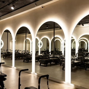 Specchio LED <span class=keywords><strong>da</strong></span> <span class=keywords><strong>Parete</strong></span> Personalizzato di Alta Qualità, Grande Stile Art Deco, con Interruttore Touch, Ecologico e Intelligente - Product Image 3