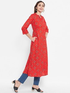 Collection de vêtements ethniques tendance et élégante 2024, imprimé Bandhani rouge, col rabattu, manches 3/4, tissu en rayonne teint, coupe A-line - Product Image 3