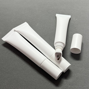 Voluminizador de Labios <span class=keywords><strong>Lip</strong></span> Glow <span class=keywords><strong>Volume</strong></span> Extreme Strong, 15 ml, Tubo Blanco Personalizado de Alta Calidad, Voluminizador de Labios con Etiqueta Privada - Product Image 5