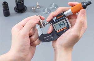 MITUTOYO 293 Series High-speed and High-precision Digital <b>Micrometer</b> QuantuMike MD-E MDE-25 293-140-40 Japan - Product Image 4