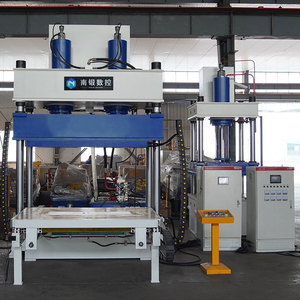 Presse hydraulique à double cylindre et quatre colonnes de 315 tonnes pour le moulage par pressage à chaud de fibres de carbone - Product Image 4