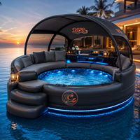 Dôme gonflable flottant avec sièges rembourrés, éclairage LED intégré et bar pour divertissement aquatique nocturne tropical