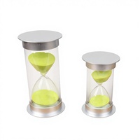 Sablier rose élégant avec base métallique raffinée |   Décoration contemporaine pour le bureau à domicile |   Outil de chronométrage parfait et cadeau délicat