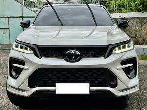 Toyota Fortuner 2020 de 7 Plazas, SUV Usado, Volante a la Derecha/Izquierda, Entrega Rápida Disponible para la Venta - Product Image 2