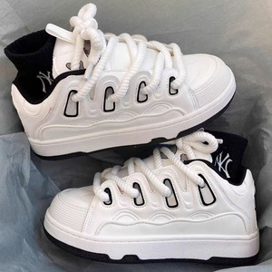 Patineta 2026 Negra, Deportiva, Casual, Impermeable, Transpirable, Antideslizante, Resistente al Desgaste, Diseño Personalizado, Todo en Uno, para Uso Diario - Product Image 3