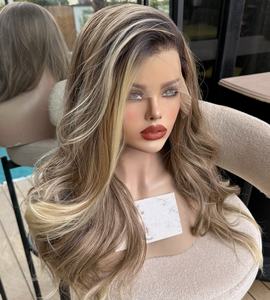 厚さ200%の密度、アッシュブロンドのハイライト入り、ルーズウェーブ、レミーキューティクルアラインメント済みのベトナム産ヘア、ロング、スモールレースフロント、透明HD - Product Image 4