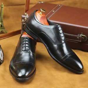 Nouvelle conception, chaussures habillées respirantes pour hommes grandes tailles, en cuir de vache véritable, chaussures Oxford formelles pour le bureau, les affaires, les occasions décontractées - Product Image 5