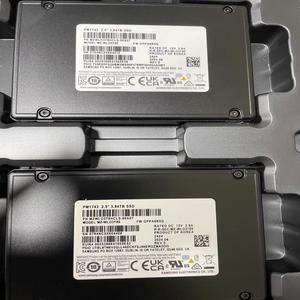 ฮอร์นก์ ชิง โซลิดสเตทไดรฟ์ มือสอง รุ่น MZWLO3T8HCLS-00A07 PM1743 U.2 3.84T 6Gbps SSD - Product Image 3