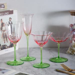 Luxe rétro Floral rose vert pulvérisation couleur rouge vin gobelet cristal eau <span class=keywords><strong>martini</strong></span> champagne Cocktail <span class=keywords><strong>verre</strong></span> tasse pour la fête - Product Image 1