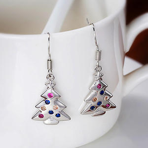 Pendientes colgantes Kiss Me de oro blanco con forma de árbol de Navidad y diamantes de imitación de cristal para mujer, joyería de regalo - Product Image 3