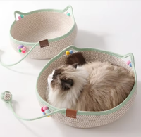 Nouveauté : Meuble pour animaux tout-en-un, lit pour chat en osier lavable et griffoir avec balle pour chats d'intérieur