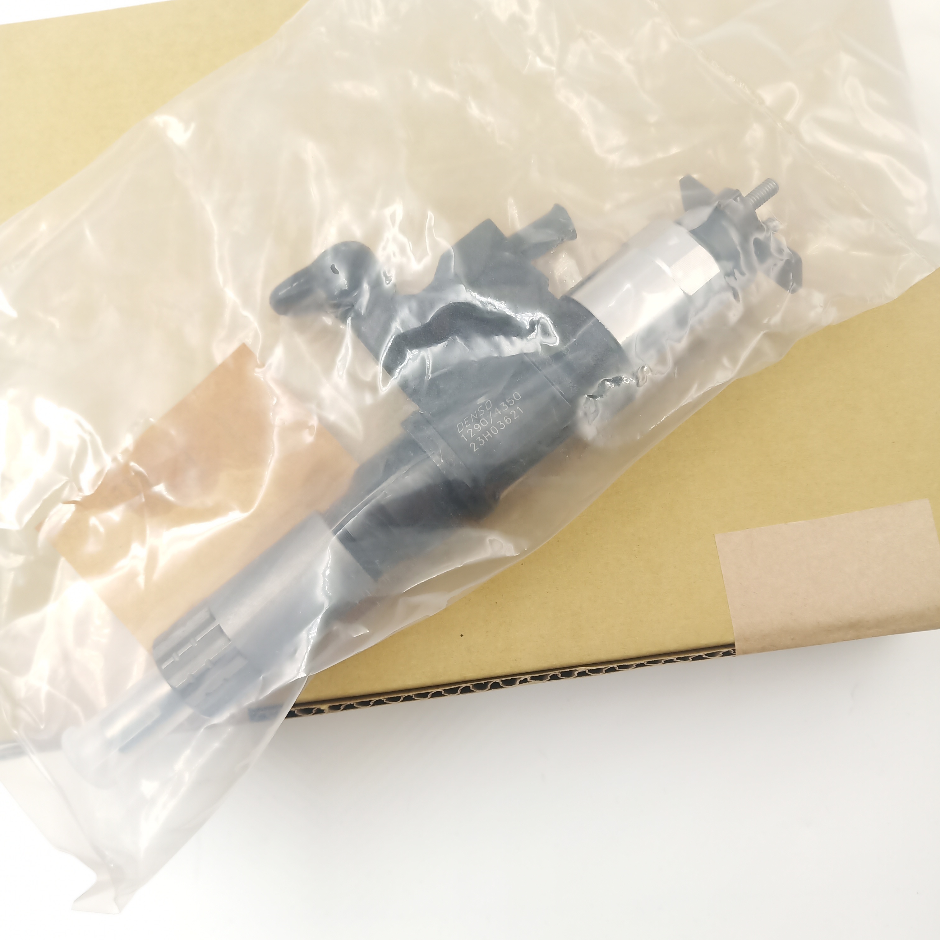 diesel fuel injector nozzle 295050-1151/1851  8-98197185-1  8-98197185-0 injector for ISUZU common rail injector 295050-1151