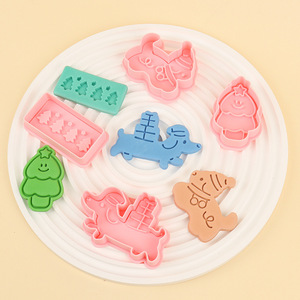 Ensemble de découpoirs à biscuits en plastique 3D en forme de Teckel, Chapeau de Noël <span class=keywords><strong>pour</strong></span> chiot, Découpoir à biscuits fantaisie en forme de <span class=keywords><strong>chien</strong></span> - Product Image 5