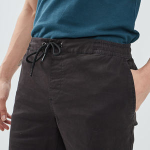 Pantalones Jogger Casuales Urban Function con Tela de Forro Polar Transpirable y Ecológica, Corte Moderno para Uso Diario Activo y Estilo de Vida Relajado - Product Image 4