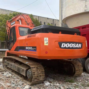 Excavatrice d'occasion, matériel de terrassement, DOOSAN DH300LC-7 à vendre - Product Image 1