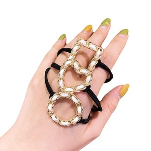 Coletero negro con forma de corazón, diseño de cadena metálica de alta elasticidad para moño, tocado informal - Product Image 4