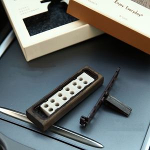 น้ำหอมปรับอากาศในรถยนต์ กลิ่นหอมติดทนนาน กลิ่นไม้หอม หรูหรา ด้วยวัสดุ EVA - Product Image 4