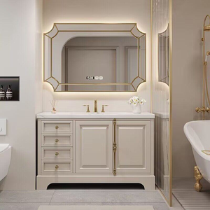 Conjunto de Muebles de Baño Estilo Americano Retro Francés para Hotel o Villa, con Acabado en Roble Horneado, Espejo LED Inteligente y Lavabo de Pie - Product Image 6