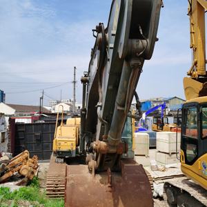 Excavatrice <span class=keywords><strong>Volvo</strong></span> EC360 d'occasion, montée sur chenilles, hautement efficace et robuste, pour les opérations minières et les projets de développement de carrières - Product Image 4