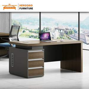 Juego de <span class=keywords><strong>escritorio</strong></span> <span class=keywords><strong>y</strong></span> silla de oficina Mesas de oficina modernas ejecutivas Mesa de oficina pequeña de madera Diseño moderno - Product Image 1