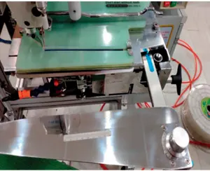UND-326-ASD automatische Pfeile und Taillenfalten-Nähmaschine industrielle Nähmaschine Bekleidungsmaschinen