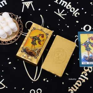 Naipes de <span class=keywords><strong>Tarot</strong></span> de lámina de oro plástico impermeable PET listo para exportar accesorio de juego de mesa de <span class=keywords><strong>Tarot</strong></span> - Product Image 2