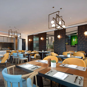 Fabricante de Muebles para Restaurantes, Muebles de Madera Hechos a Medida para Cafeterías, Tiendas de Café y Comida Rápida - Product Image 1