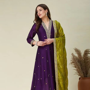 Lanzamiento de nueva moda Diseñadores largos Kurta Pant Dupatta Set Ropa de fiesta Ropa tradicional Vestido Traje Vestido completamente cosido - Product Image 1