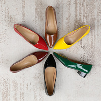 Chaussures pour femmes à talon bas, bout pointu, couleur unie, confortables, à talon épais